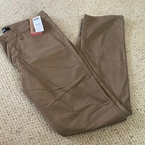 vans men’s v56 standard av covina II tan pants